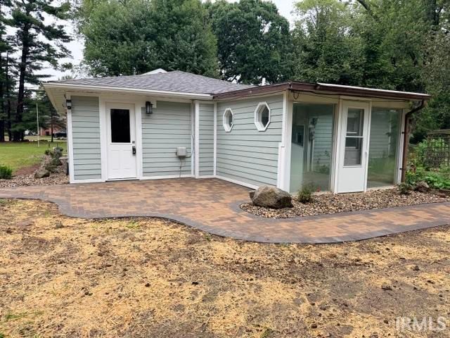52776 Shellbark Avenue, South Bend, IN 46628
