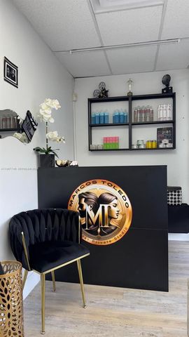 213 Park Blvd, Miami, FL 33126