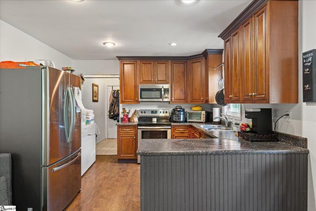 2456 Pumpkintown Highway, Pickens, SC 29671