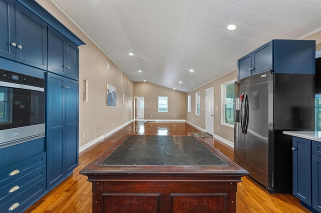 1300 State Route 1901, Marion, KY 42064