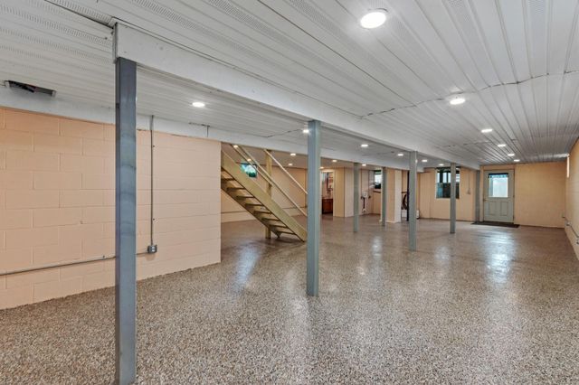 1300 State Route 1901, Marion, KY 42064