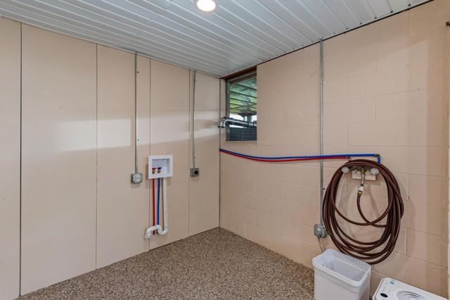 1300 State Route 1901, Marion, KY 42064