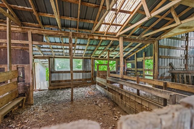 1300 State Route 1901, Marion, KY 42064