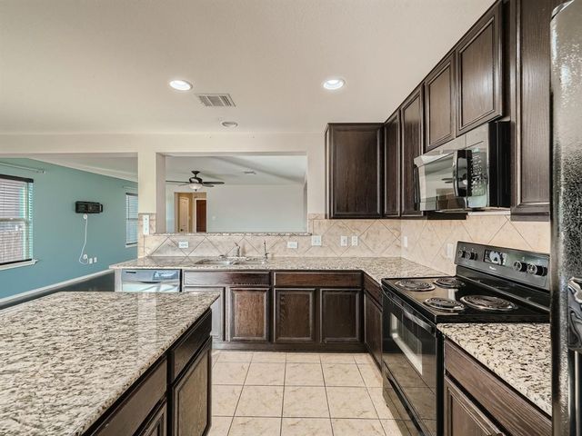 503 Carrington ST, Hutto, TX 78634