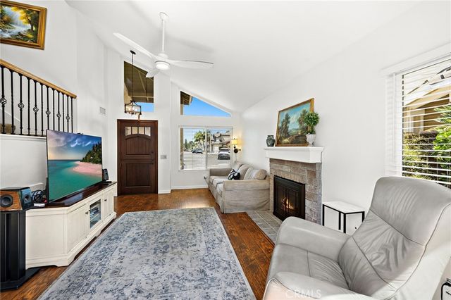 16 Wadsworth, Irvine, CA 92620