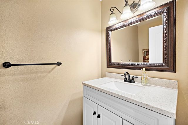 16 Wadsworth, Irvine, CA 92620