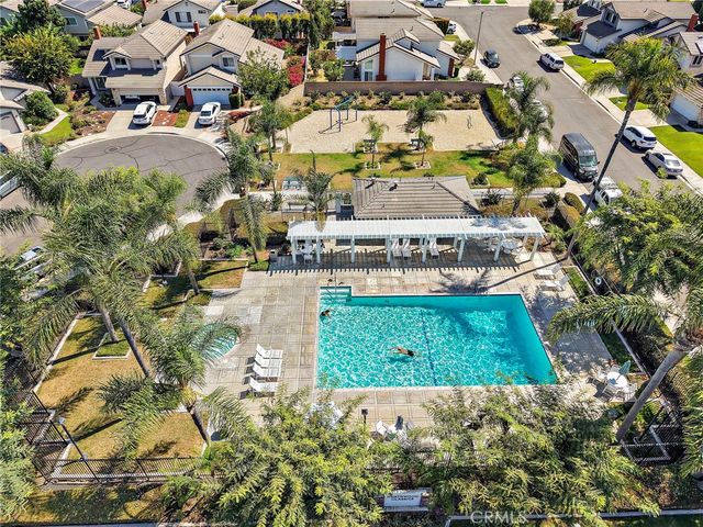 16 Wadsworth, Irvine, CA 92620