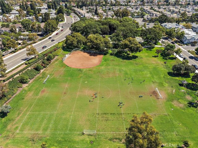 16 Wadsworth, Irvine, CA 92620