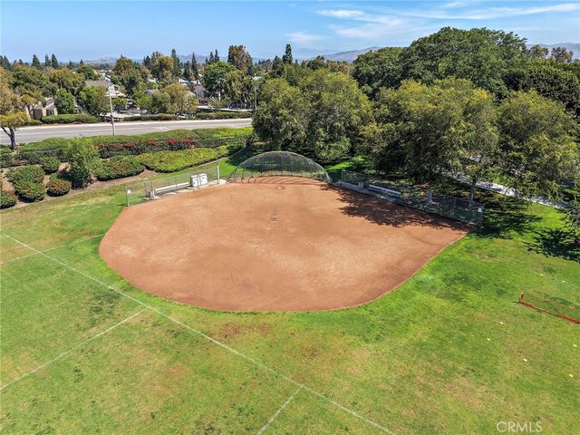 16 Wadsworth, Irvine, CA 92620