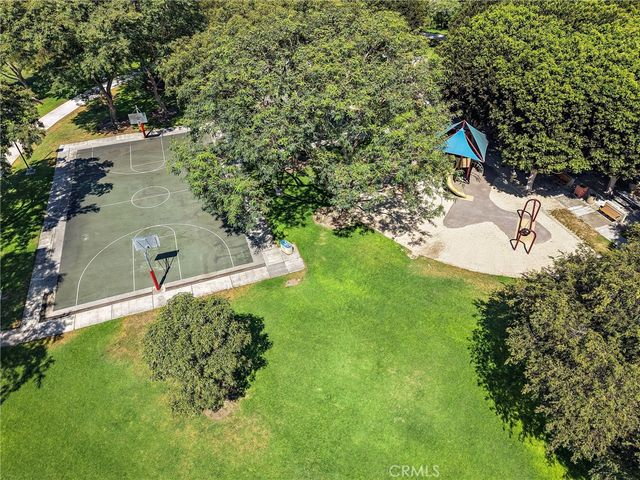 16 Wadsworth, Irvine, CA 92620