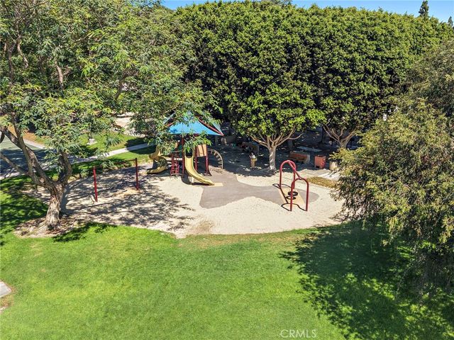 16 Wadsworth, Irvine, CA 92620