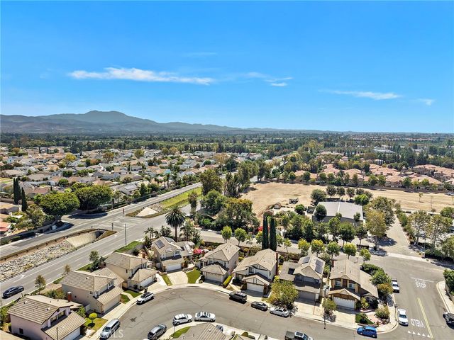 16 Wadsworth, Irvine, CA 92620