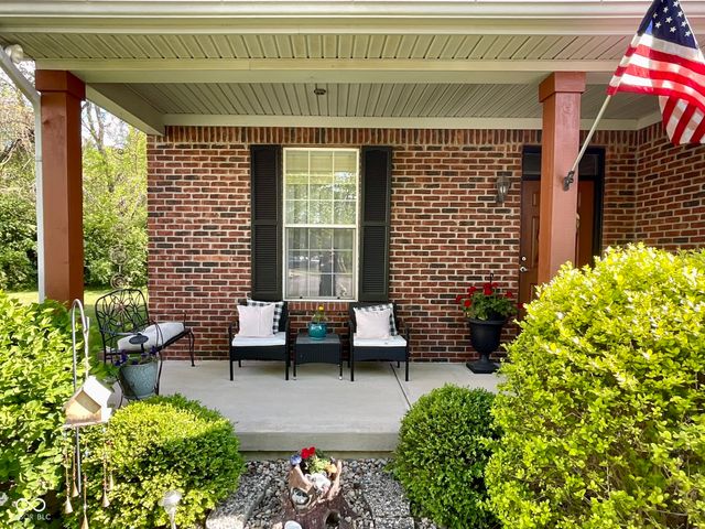 3310 Suffolk Court, Greenwood, IN 46143