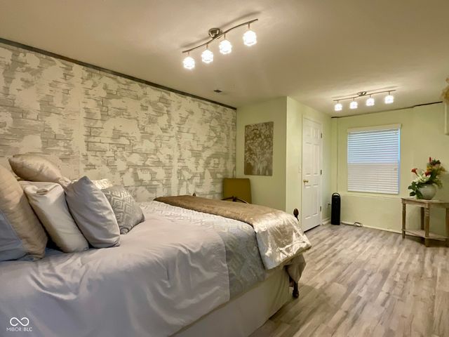 3310 Suffolk Court, Greenwood, IN 46143