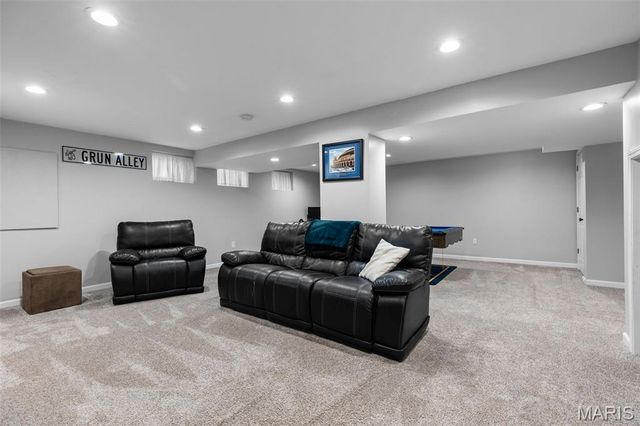 15668 Coventry Farm Drive, Chesterfield, MO 63017