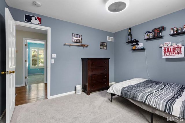 15668 Coventry Farm Drive, Chesterfield, MO 63017