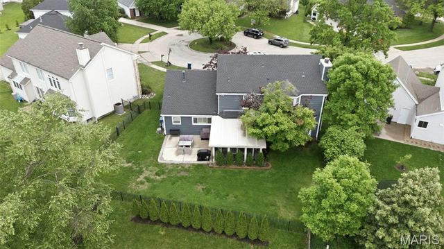 15668 Coventry Farm Drive, Chesterfield, MO 63017