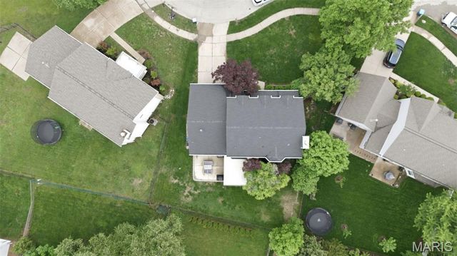 15668 Coventry Farm Drive, Chesterfield, MO 63017