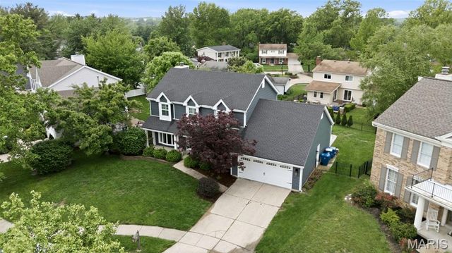 15668 Coventry Farm Drive, Chesterfield, MO 63017