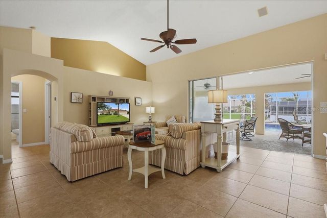 36 CLOVERDALE COURT N, Palm Coast, FL 32137