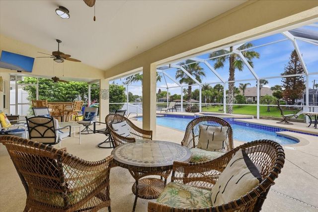 36 CLOVERDALE COURT N, Palm Coast, FL 32137