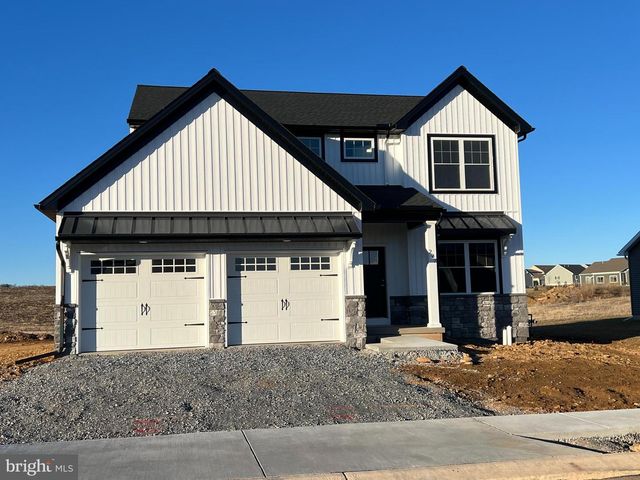 227 RANDOLPH DR, Elizabethtown, PA 17022