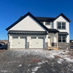 227 RANDOLPH DR, Elizabethtown, PA 17022