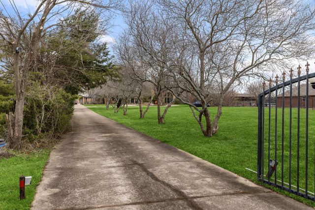 315 Johnson Lane, Ovilla, TX 75154