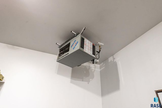 1109 N Willow Creek Ave Avenue, Sioux Falls, SD 57110