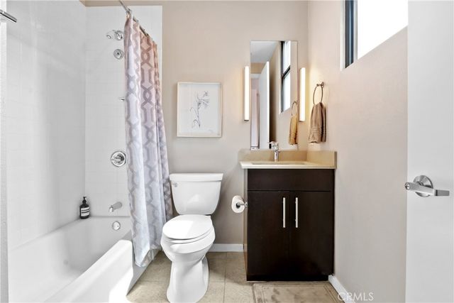 133 The Promenade N 417, Long Beach, CA 90802