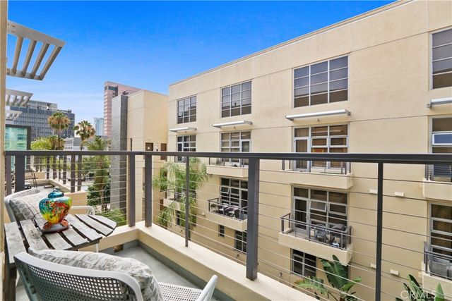 133 The Promenade N 417, Long Beach, CA 90802