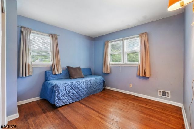 161 Chamberlain Rd, Jefferson Twp., NJ 07438