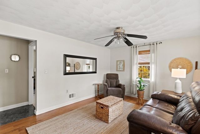 4 Jere Road, Wilmington, MA 01887