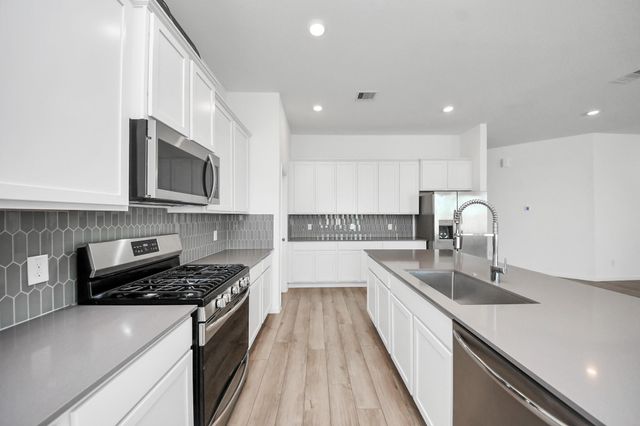 4707 Stoney Terrace Trail, Baytown, TX 77521