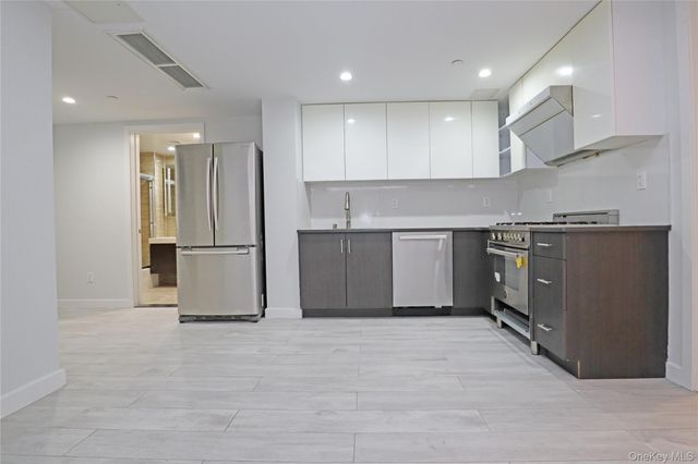 15815 Union Turnpike 3B, Fresh Meadows, NY 11366