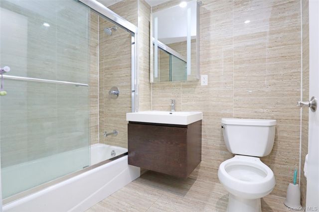 15815 Union Turnpike 3B, Fresh Meadows, NY 11366