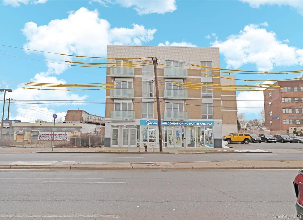 15815 Union Turnpike 3B, Fresh Meadows, NY 11366