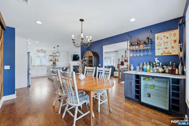 7 Grant Street, Elmwood Park, NJ 07407