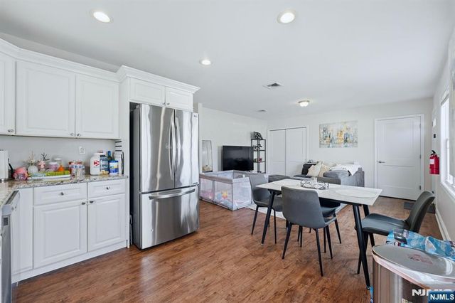 7 Grant Street, Elmwood Park, NJ 07407
