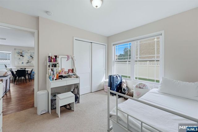 7 Grant Street, Elmwood Park, NJ 07407
