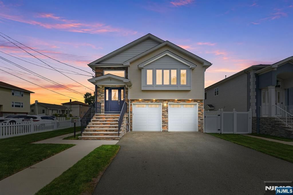 7 Grant Street, Elmwood Park, NJ 07407