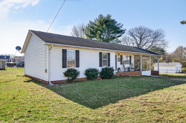 2015 Old Cookeville Rd, Sparta, TN 38583