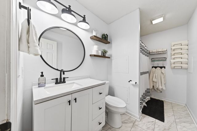 2015 Old Cookeville Rd, Sparta, TN 38583