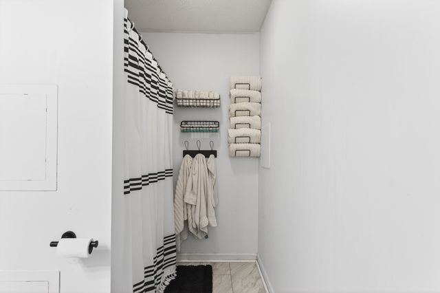 2015 Old Cookeville Rd, Sparta, TN 38583