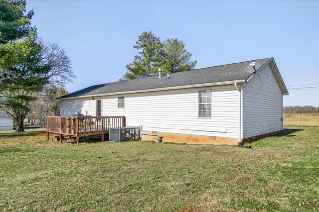 2015 Old Cookeville Rd, Sparta, TN 38583