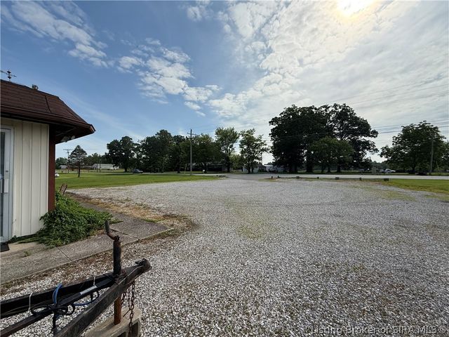 2803 S State Road 66, Marengo, IN 47140