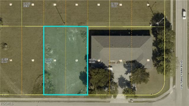 711 SE 8th ST, Cape Coral, FL 33990