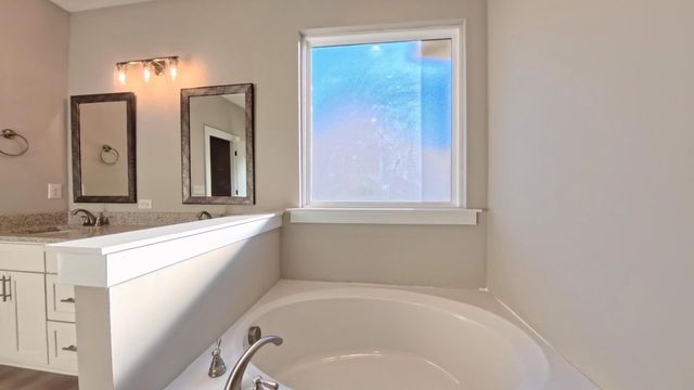 242 Red Hawk Drive, Campobello, SC 29322