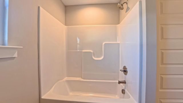 242 Red Hawk Drive, Campobello, SC 29322