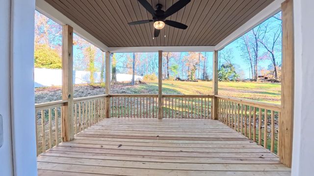 242 Red Hawk Drive, Campobello, SC 29322